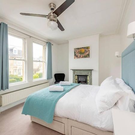 Spacious House - 2 Double Rooms - Street Parking - Garden 바스 외부 사진