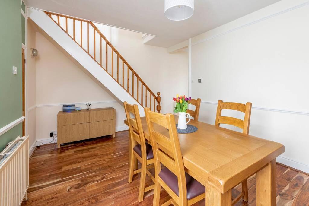 Spacious House - 2 Double Rooms - Street Parking - Garden 바스 외부 사진