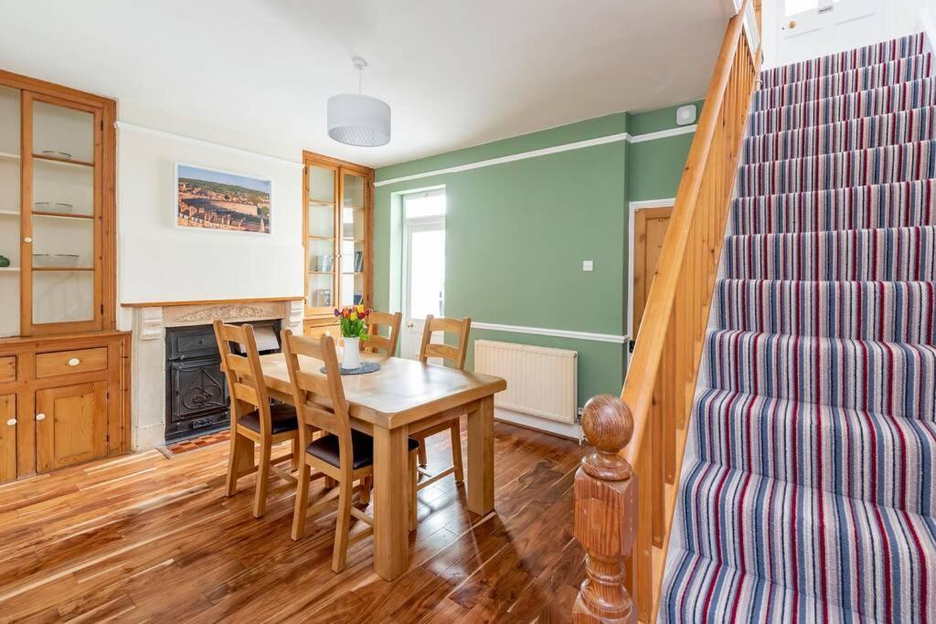 Spacious House - 2 Double Rooms - Street Parking - Garden 바스 외부 사진